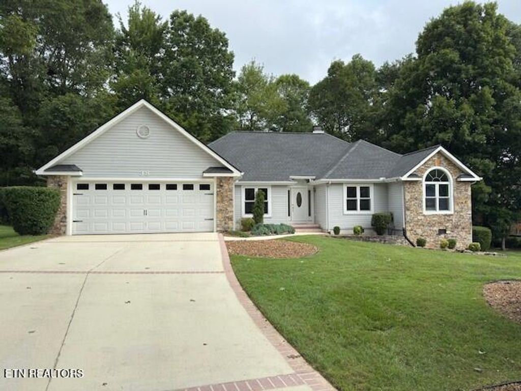Photo of 38 Stonewood Circle, Fairfield Glade, TN 38558 (MLS # 1311086)