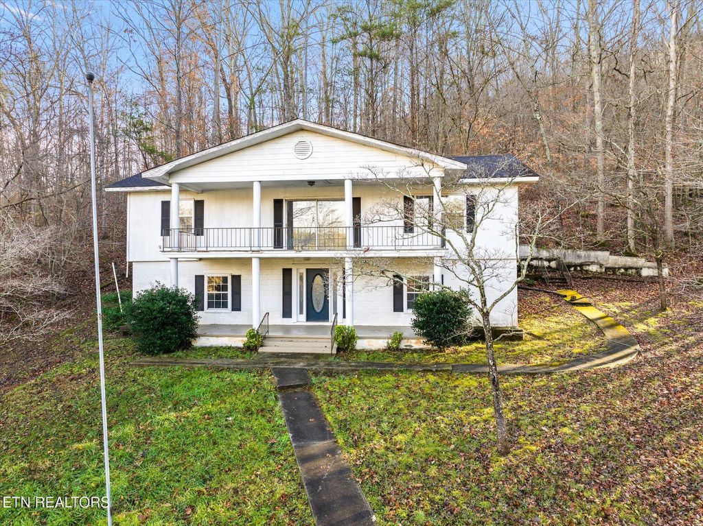 Photo of 1056 Big Creek Rd, Madisonville, TN 37354 (MLS # 1286247)
