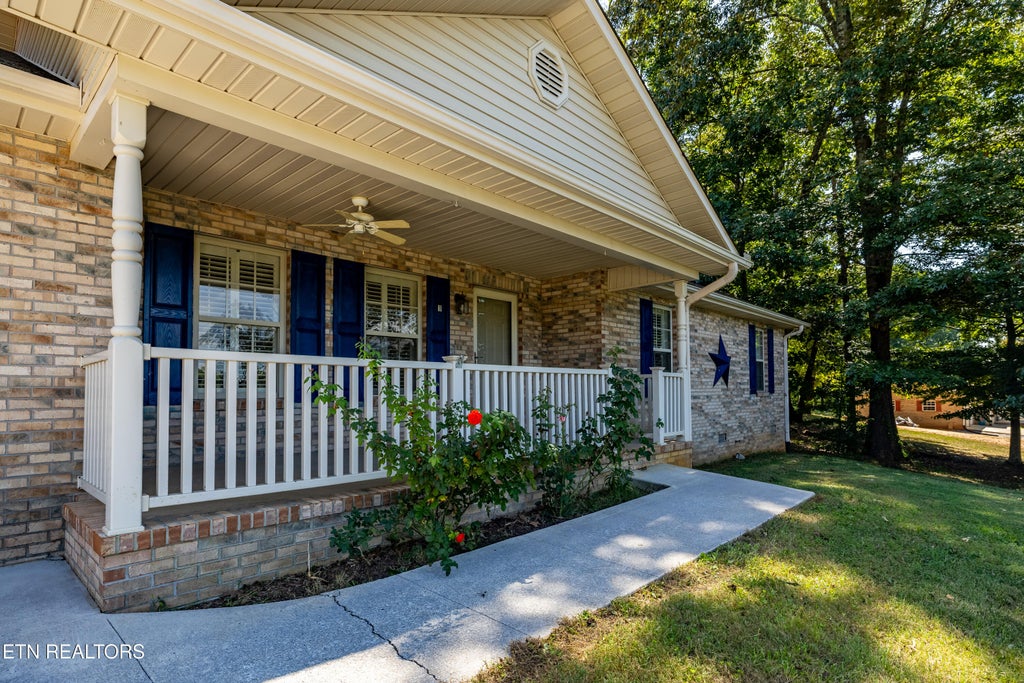 Photo of 4306 Nolan Drive, Maryville, TN 37801 (MLS # 1353185)