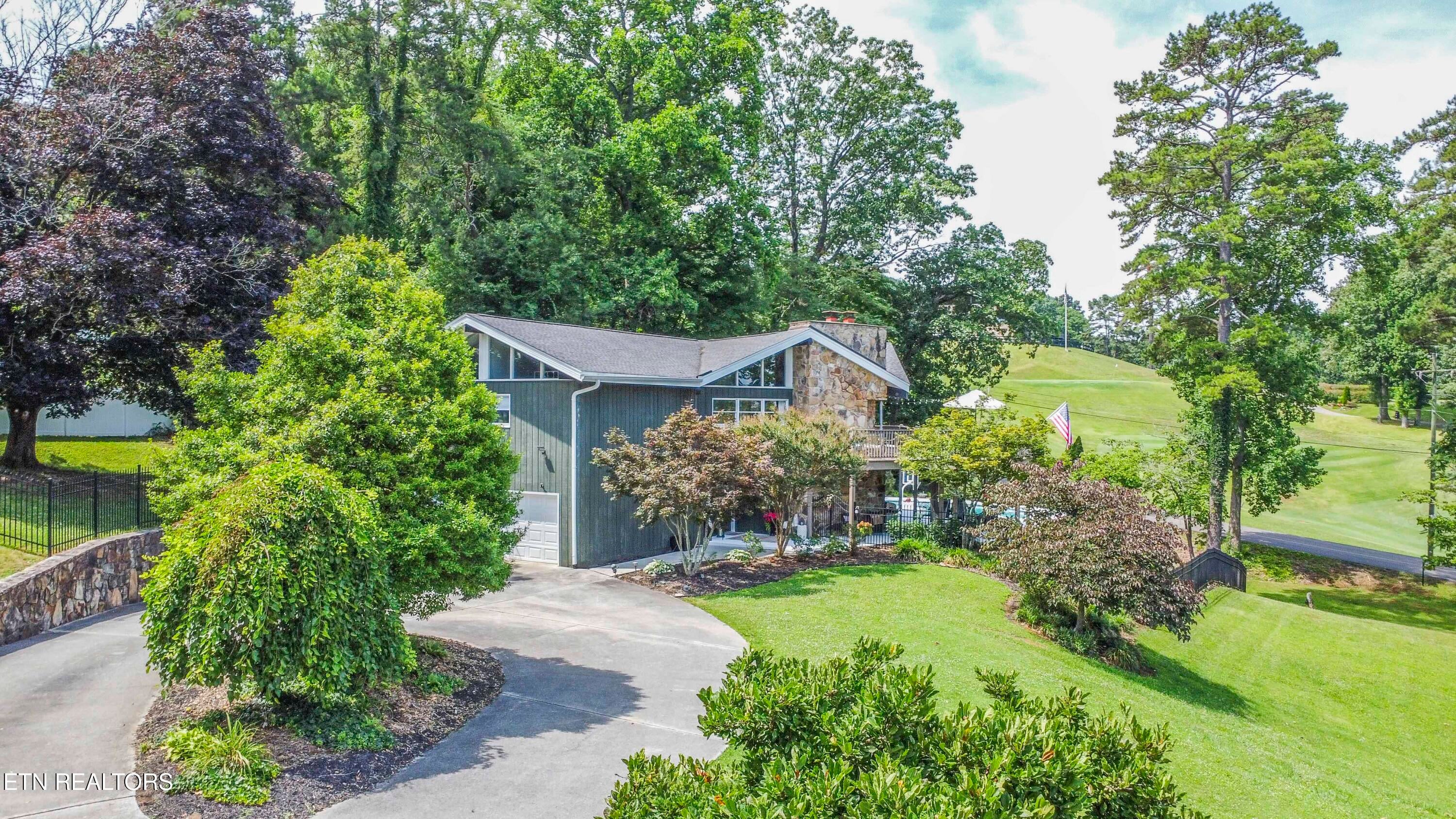 6809 Beaver Brook Drive