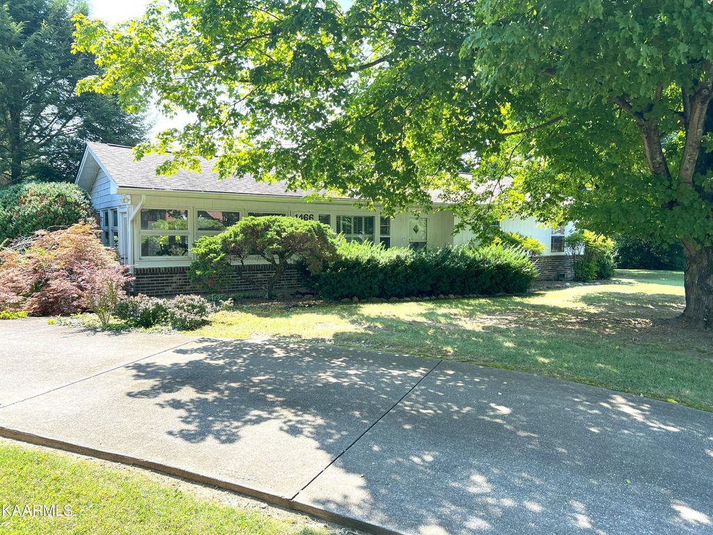 Photo of 1466 Main Street St, White Pine, TN 37890 (MLS # 1234909)