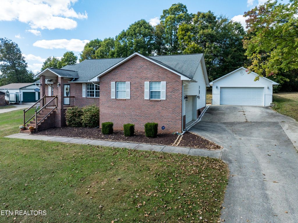 Photo of 3020 Marvin Circle, Maryville, TN 37803 (MLS # 1318841)