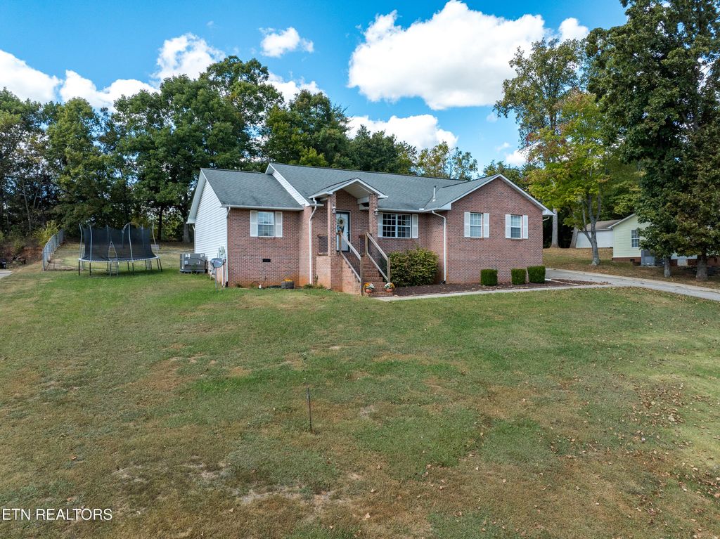 Photo of 3020 Marvin Circle, Maryville, TN 37803 (MLS # 1318841)