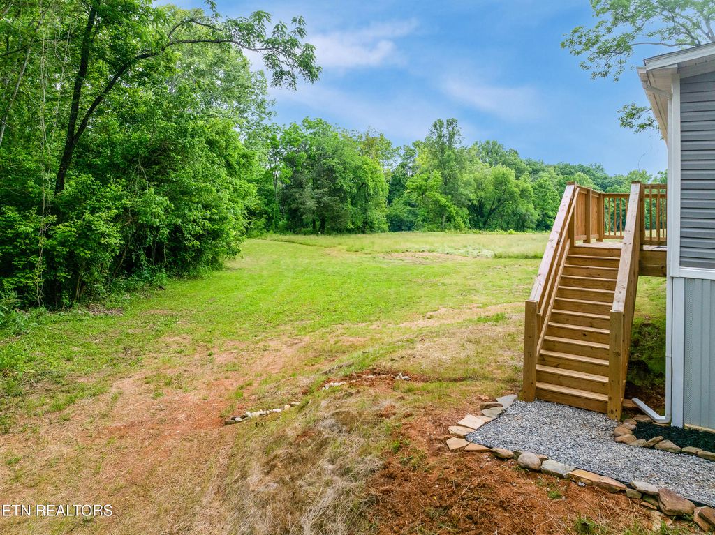 Photo of 736 Mahoney Rd, Oliver Springs, TN 37840 (MLS # 1287163)