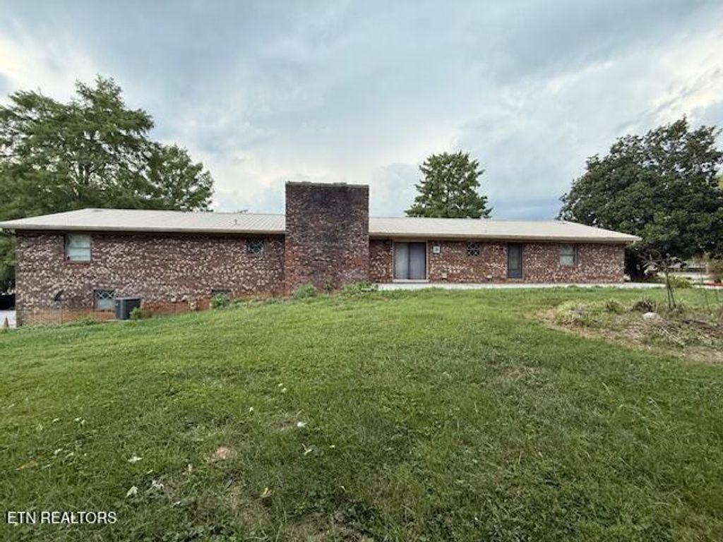 Photo of 1169 Topside Rd, Louisville, TN 37777 (MLS # 1314111)