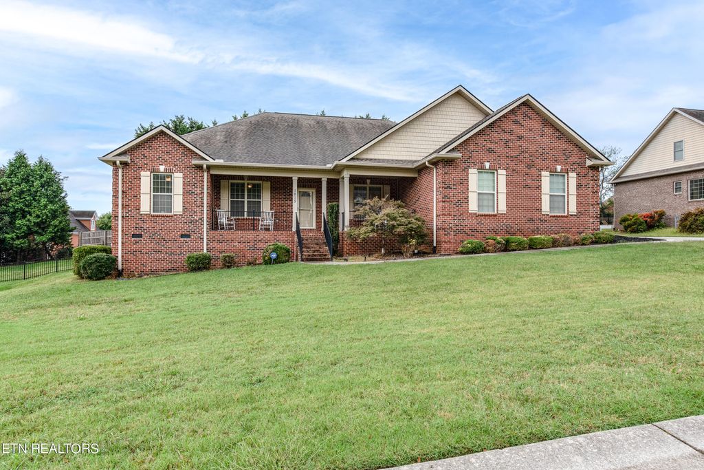 Photo of 1815 Clingman View Drive, Alcoa, TN 37701 (MLS # 1277120)