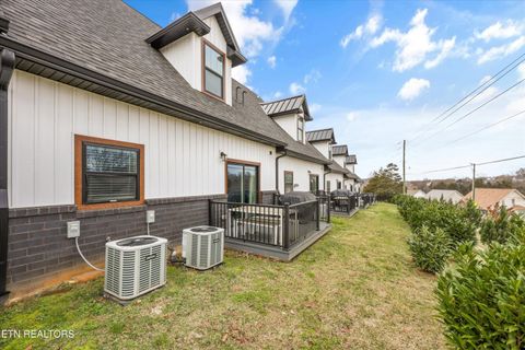 Tiny photo for 418 Fleeta Williams Way, Sevierville, TN 37862 (MLS # 1325735)