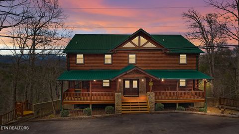 Photo of 1833 Fantasy Way, Sevierville, TN 37876 (MLS # 1330170)