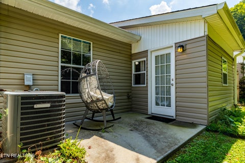 Tiny photo for 4027 Darwin Way, Knoxville, TN 37918 (MLS # 1354561)