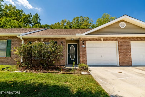Photo of 4027 Darwin Way, Knoxville, TN 37918 (MLS # 1354561)