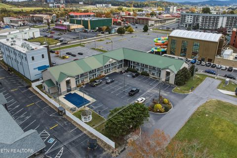 Tiny photo for 2743 Colonial Drive #APT 205, Pigeon Forge, TN 37863 (MLS # 1329401)