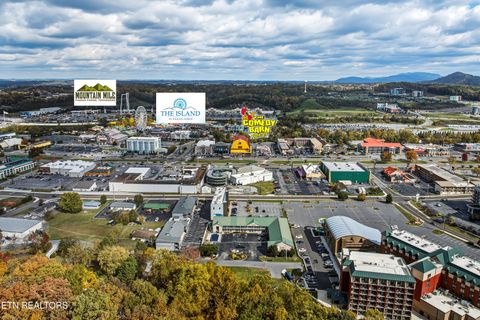 Tiny photo for 2743 Colonial Drive #APT 205, Pigeon Forge, TN 37863 (MLS # 1329401)