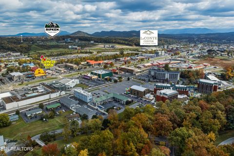 Tiny photo for 2743 Colonial Drive #APT 205, Pigeon Forge, TN 37863 (MLS # 1329401)