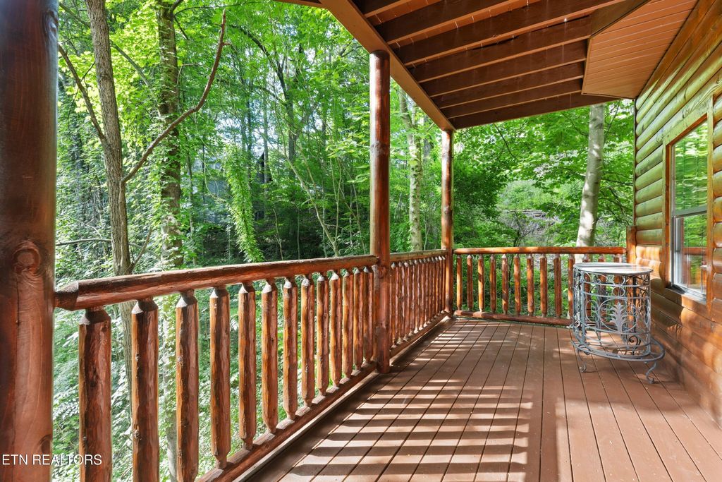 Photo of 1444 S Baden Drive, Gatlinburg, TN 37738 (MLS # 1311401)