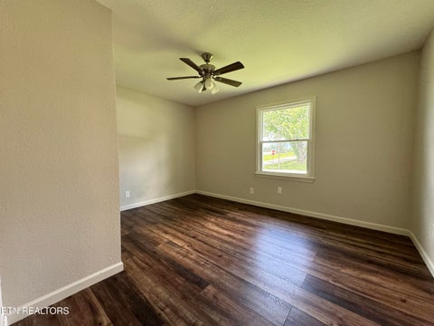 Tiny photo for 318 Sadie St, Jamestown, TN 38556 (MLS # 1357344)