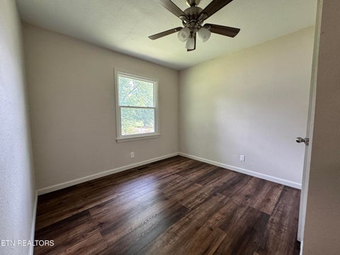 Tiny photo for 318 Sadie St, Jamestown, TN 38556 (MLS # 1357344)