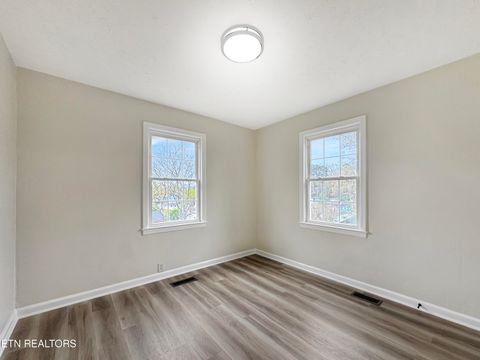 Tiny photo for 3526 Fountain Park Blvd, Knoxville, TN 37914 (MLS # 1335632)