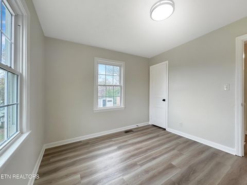 Tiny photo for 3526 Fountain Park Blvd, Knoxville, TN 37914 (MLS # 1335632)