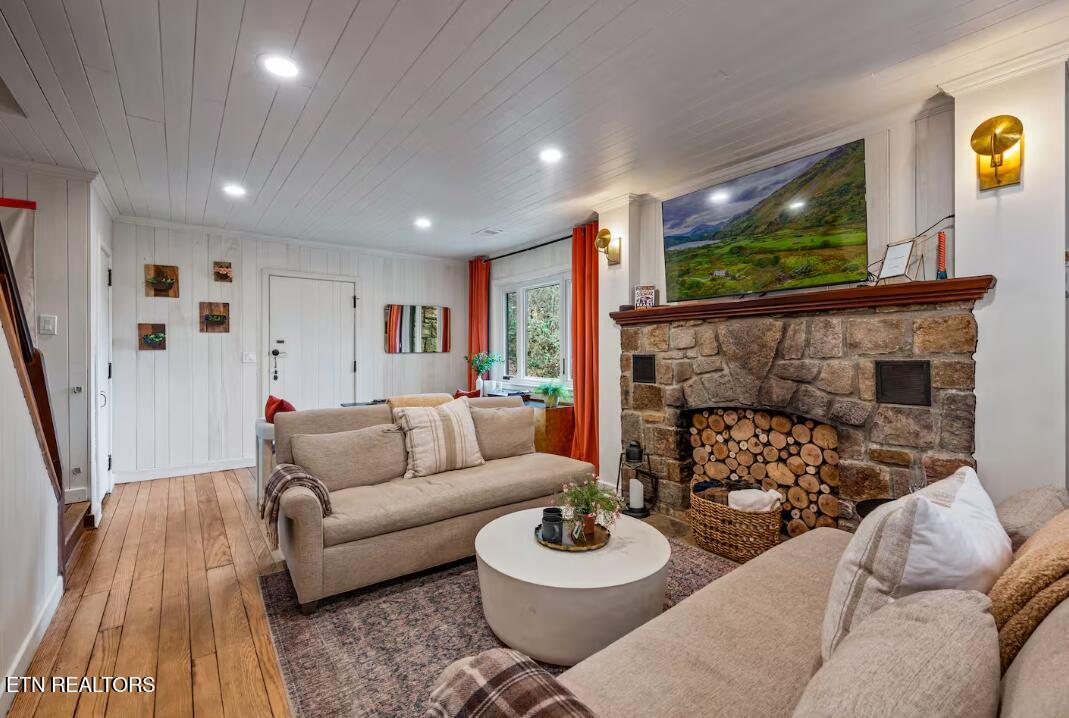 302 Newman Rd