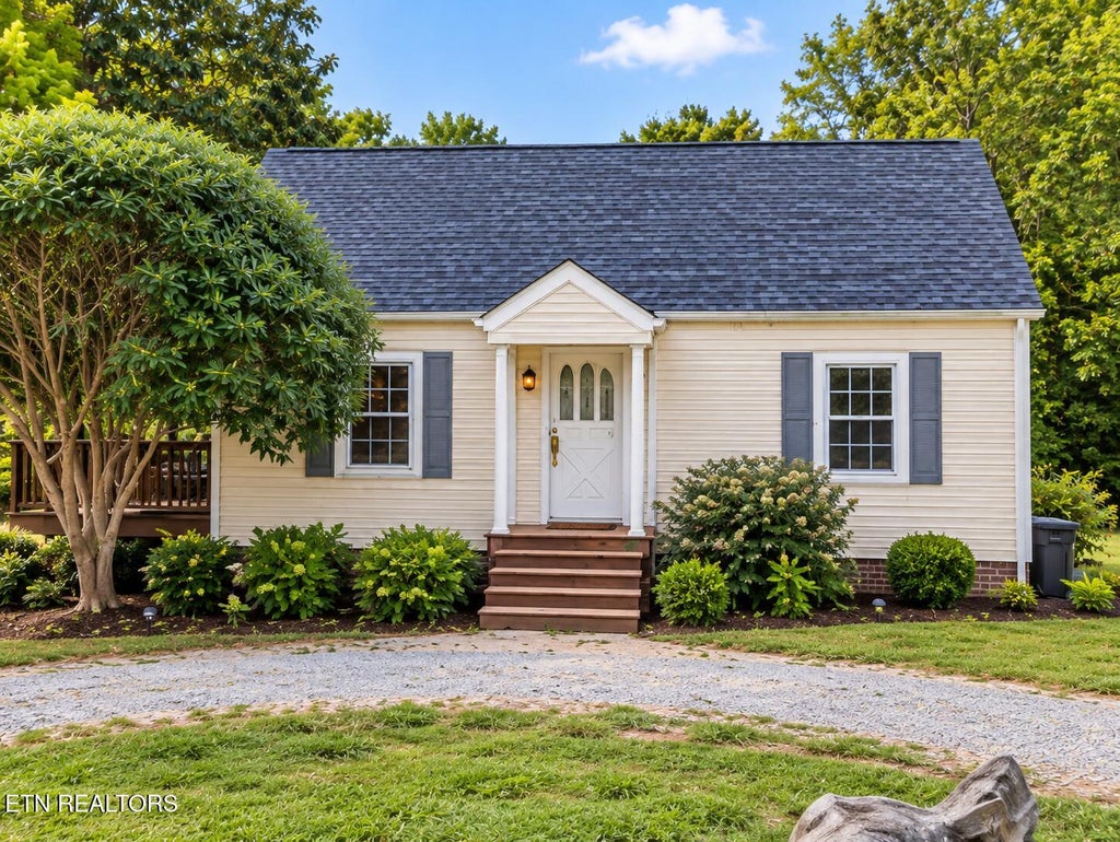 Photo of 500 County Road 409, Madisonville, TN 37354 (MLS # 1355286)
