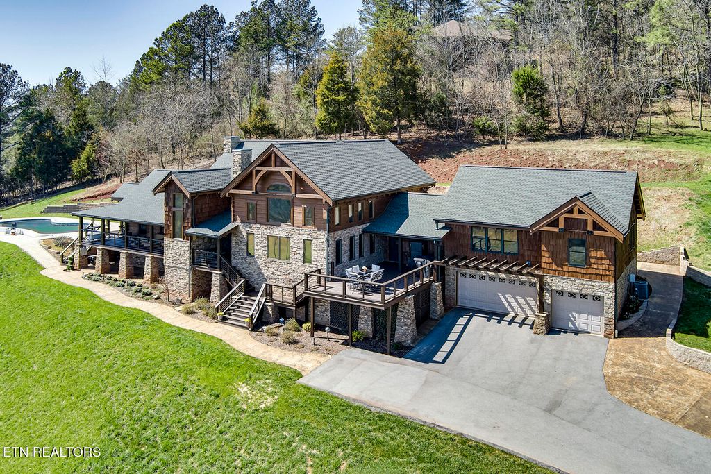 Photo of 124 Overlook Way, Vonore, TN 37885 (MLS # 1335752)