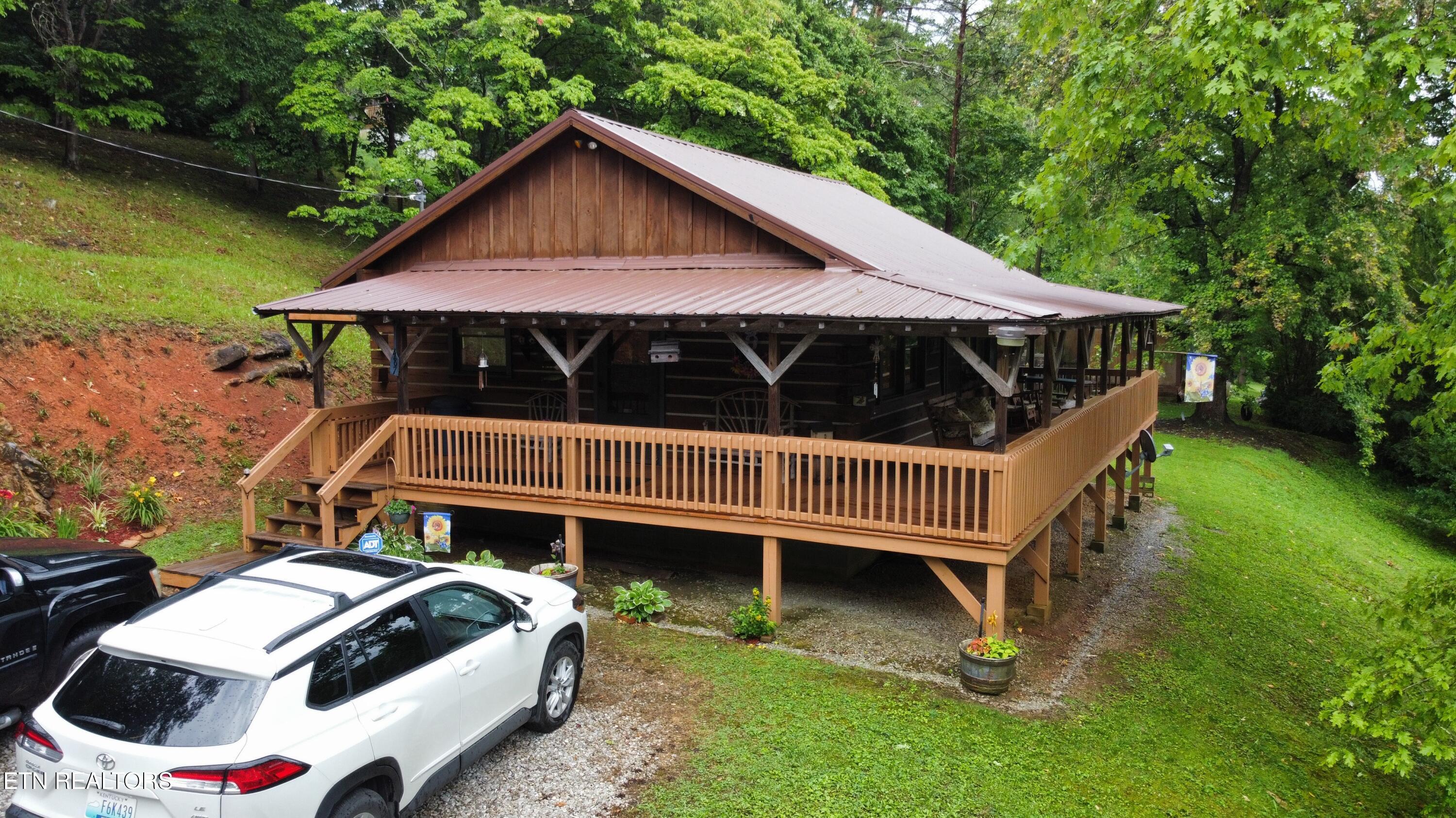 487 Straight Branch Rd