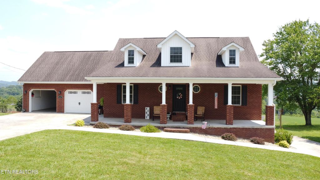 Photo of 1825 Blue Top Road Rd, Tazewell, TN 37879 (MLS # 1266524)