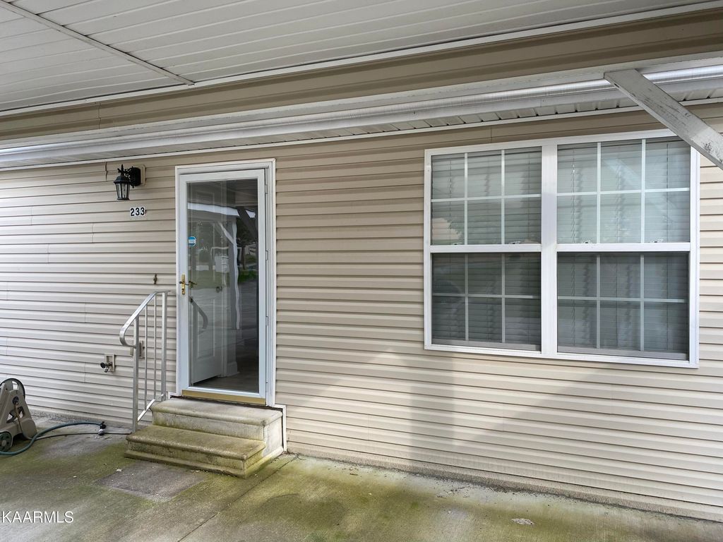 Photo of 233 Olympia Drive, Alcoa, TN 37701 (MLS # 1227896)