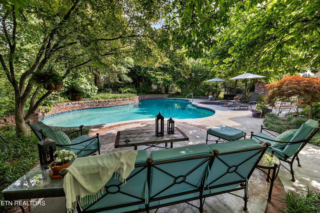 Photo of 6933 Old Kent Drive, Knoxville, TN 37919 (MLS # 1341434)