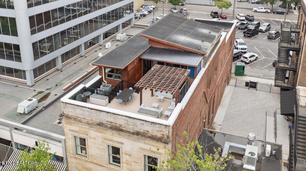 414 Clinch Ave 301