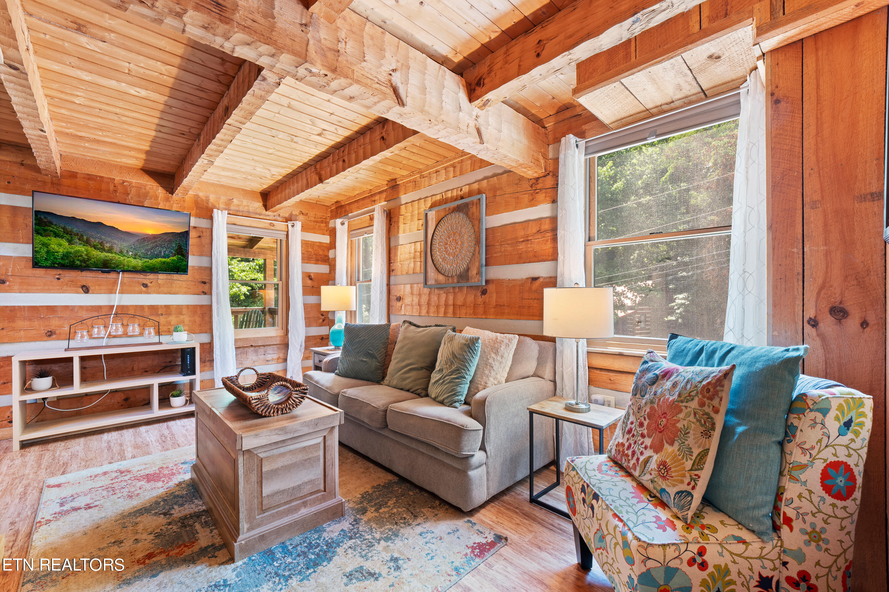 2110 Rising Fawn Way