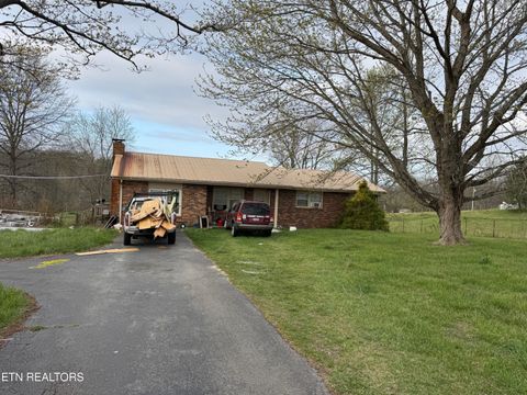 Property photo of 1340 Old Allardt Rd, Jamestown, TN 38556