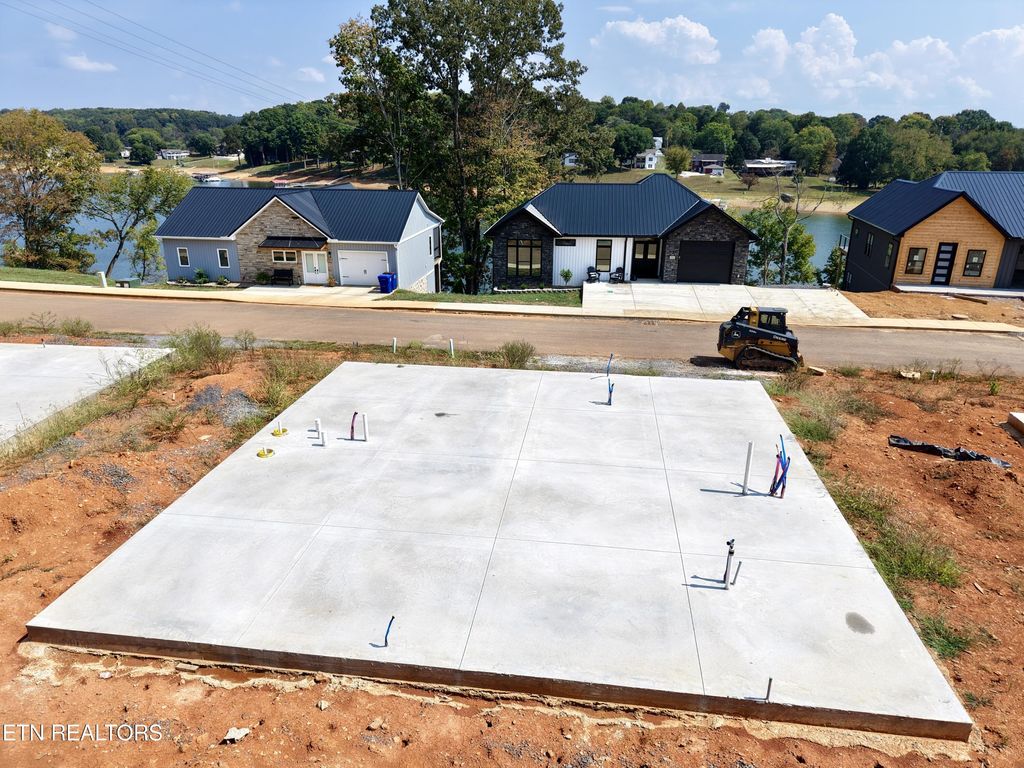 Photo of 178 Lakeshore Bay Drive, Jefferson City, TN 37760 (MLS # 1315479)