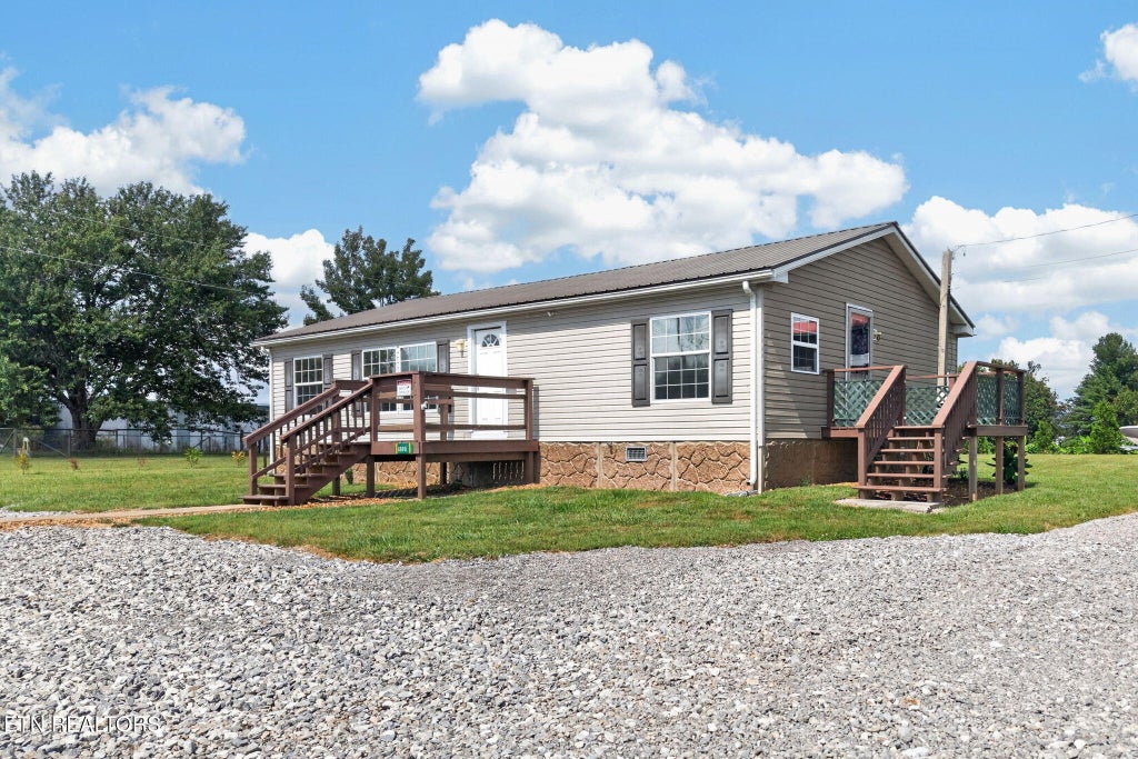 Photo of 6998 Plateau Rd, Crossville, TN 38571 (MLS # 1356464)