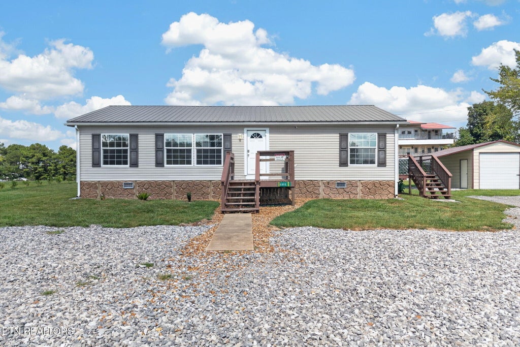 Photo of 6998 Plateau Rd, Crossville, TN 38571 (MLS # 1356464)