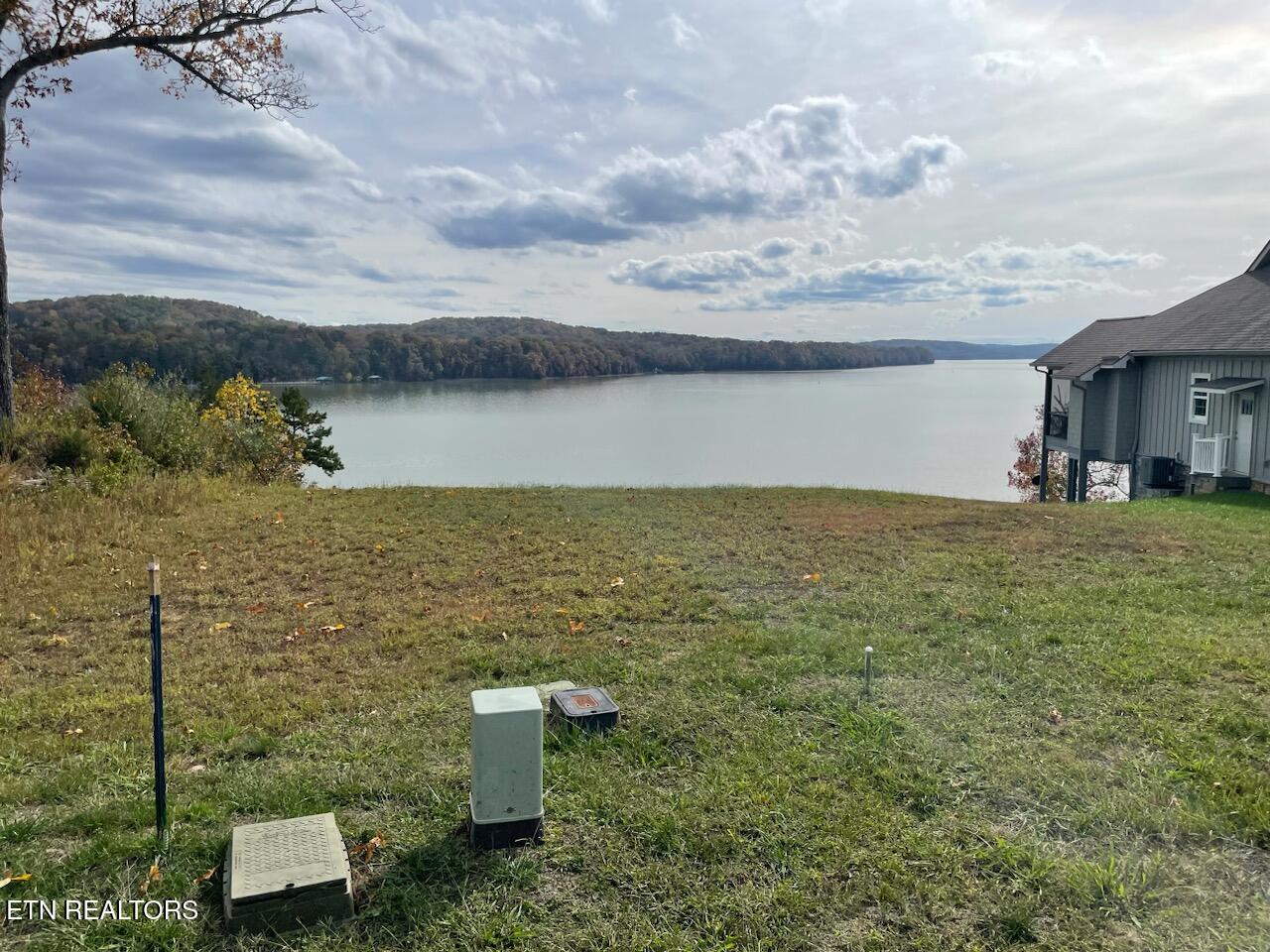 147 Docks Of The Bay Drive