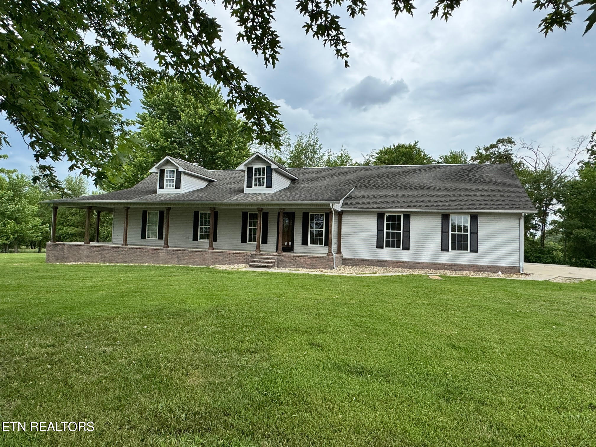 410 Sunset Lane