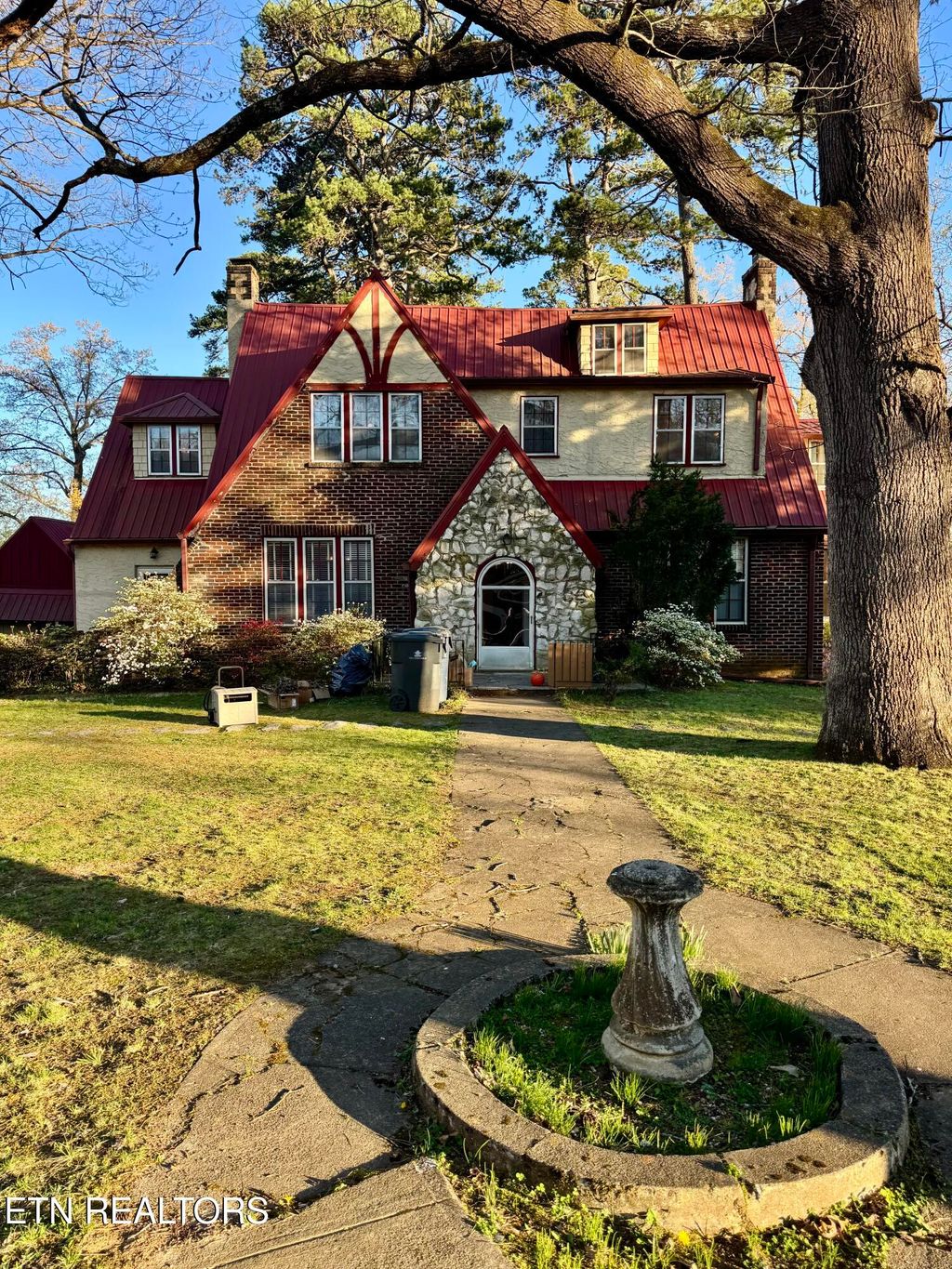 Photo of 3134 Fountain Park Blvd, Knoxville, TN 37917 (MLS # 1334950)