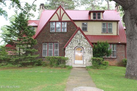 Photo of 3134 Fountain Park Blvd, Knoxville, TN 37917 (MLS # 1334950)