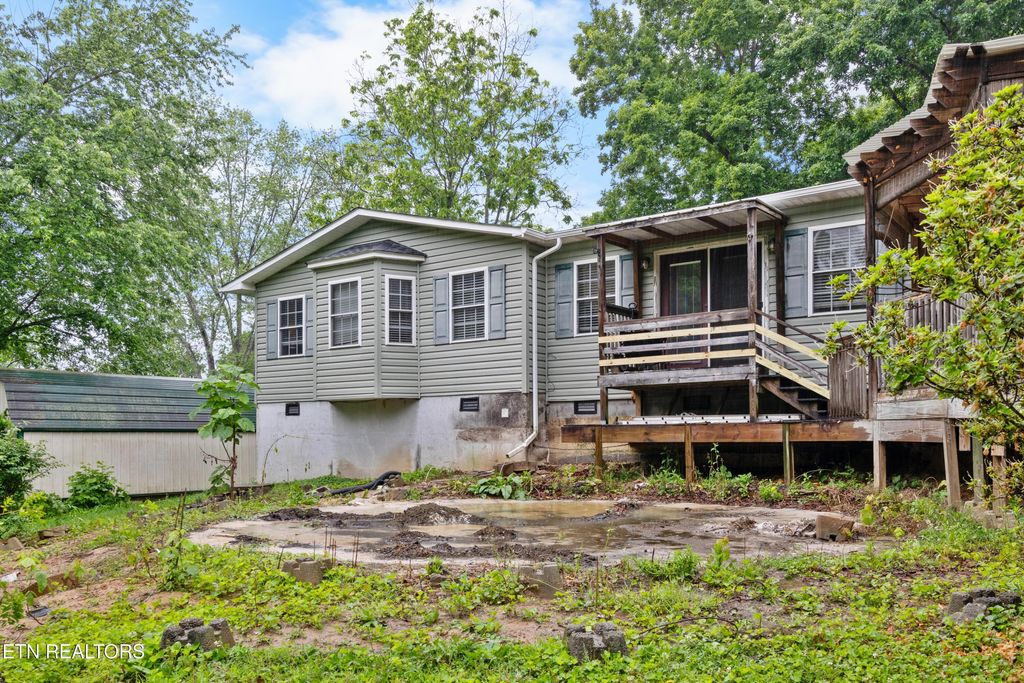Photo of 217 Jackson Drive, Harriman, TN 37748 (MLS # 1300619)