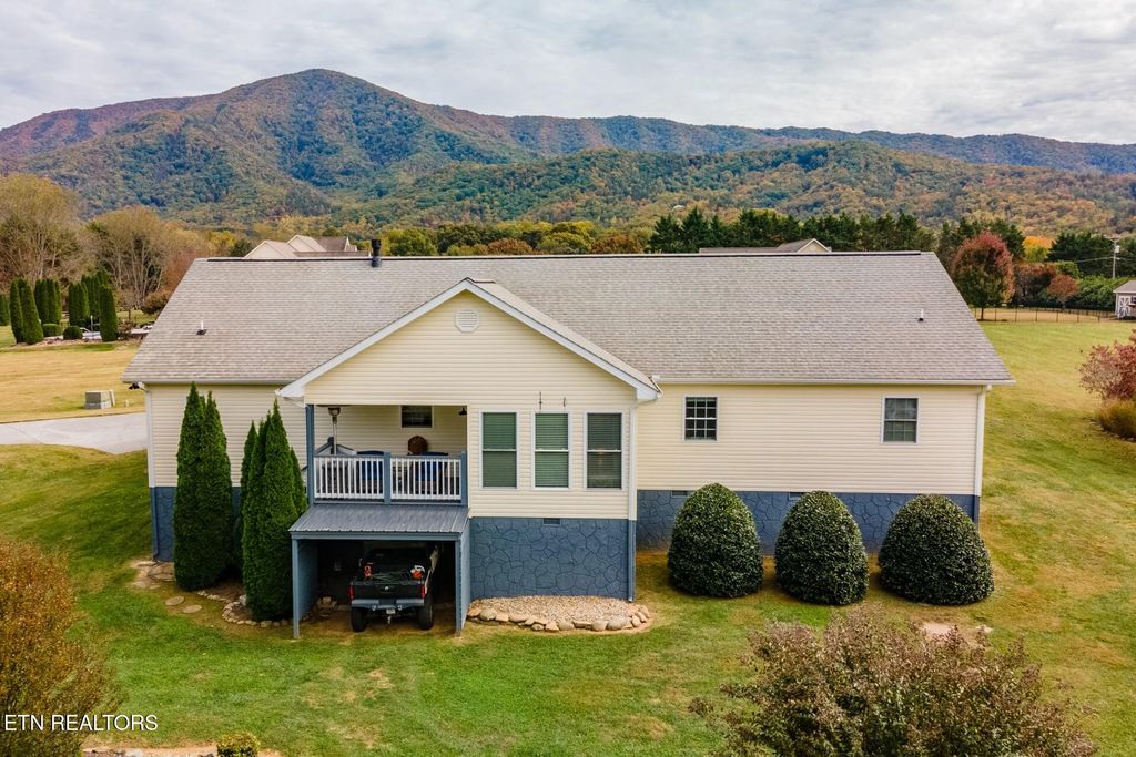 Photo of 3602 Gilland Drive, Sevierville, TN 37862 (MLS # 1320337)