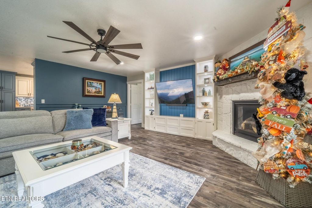 Photo of 3602 Gilland Drive, Sevierville, TN 37862 (MLS # 1320337)