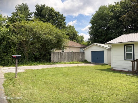 Tiny photo for 501 Ash Ave, Cookeville, TN 38501 (MLS # 1359458)