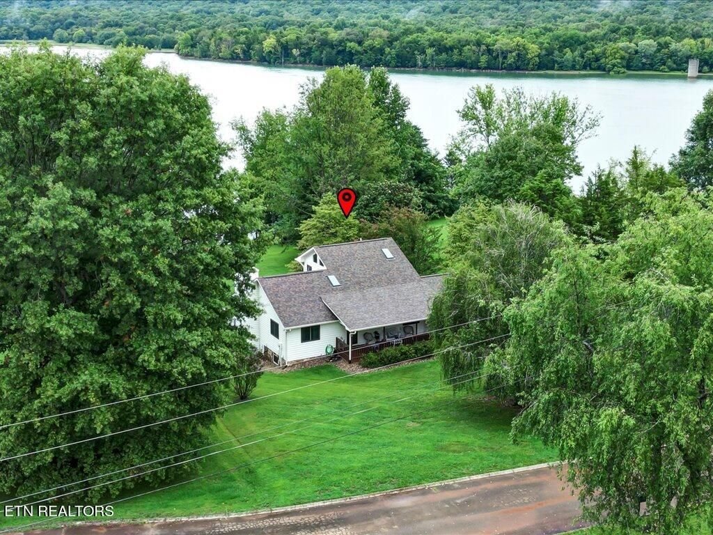 Photo of 220 Shane Lane, Bean Station, TN 37708 (MLS # 1271713)
