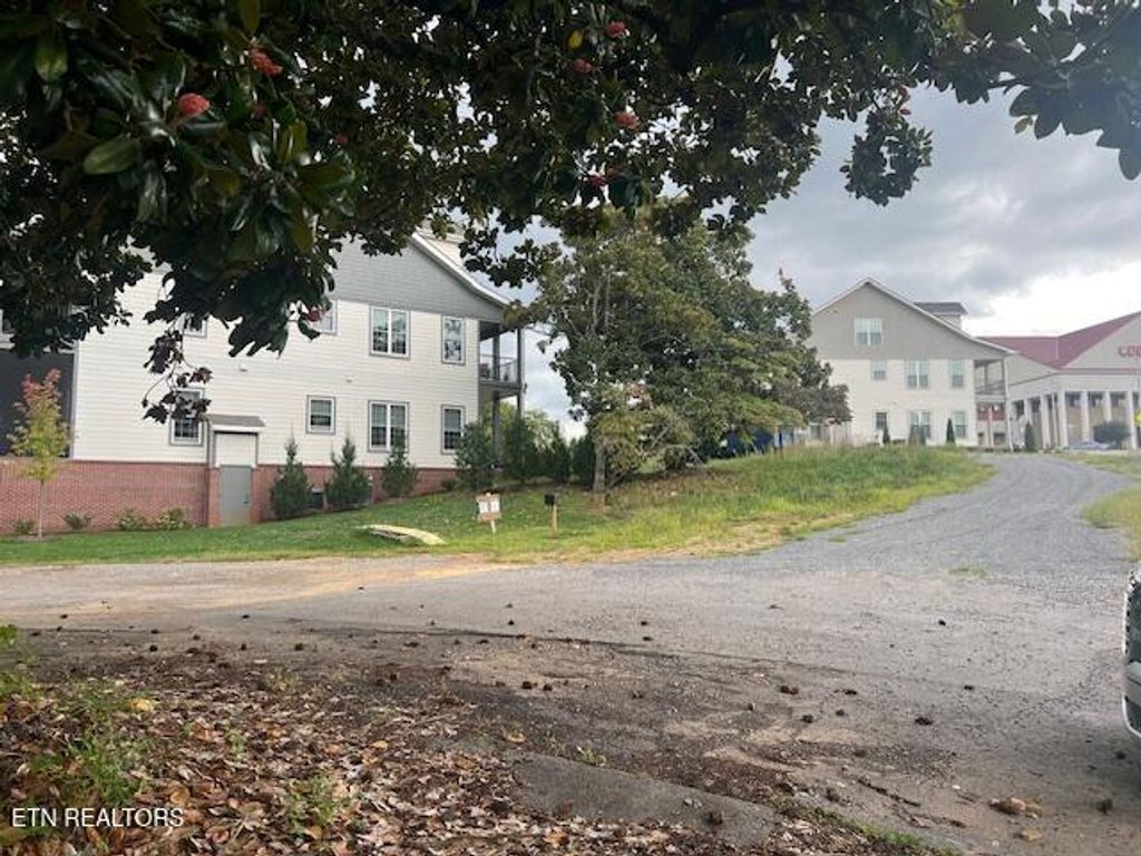 Photo of 450 E Church Ave, Maryville, TN 37804 (MLS # 1317319)