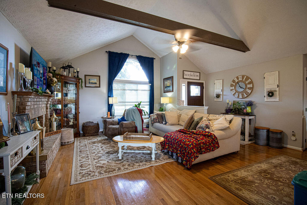 1266 Sunrise Drive