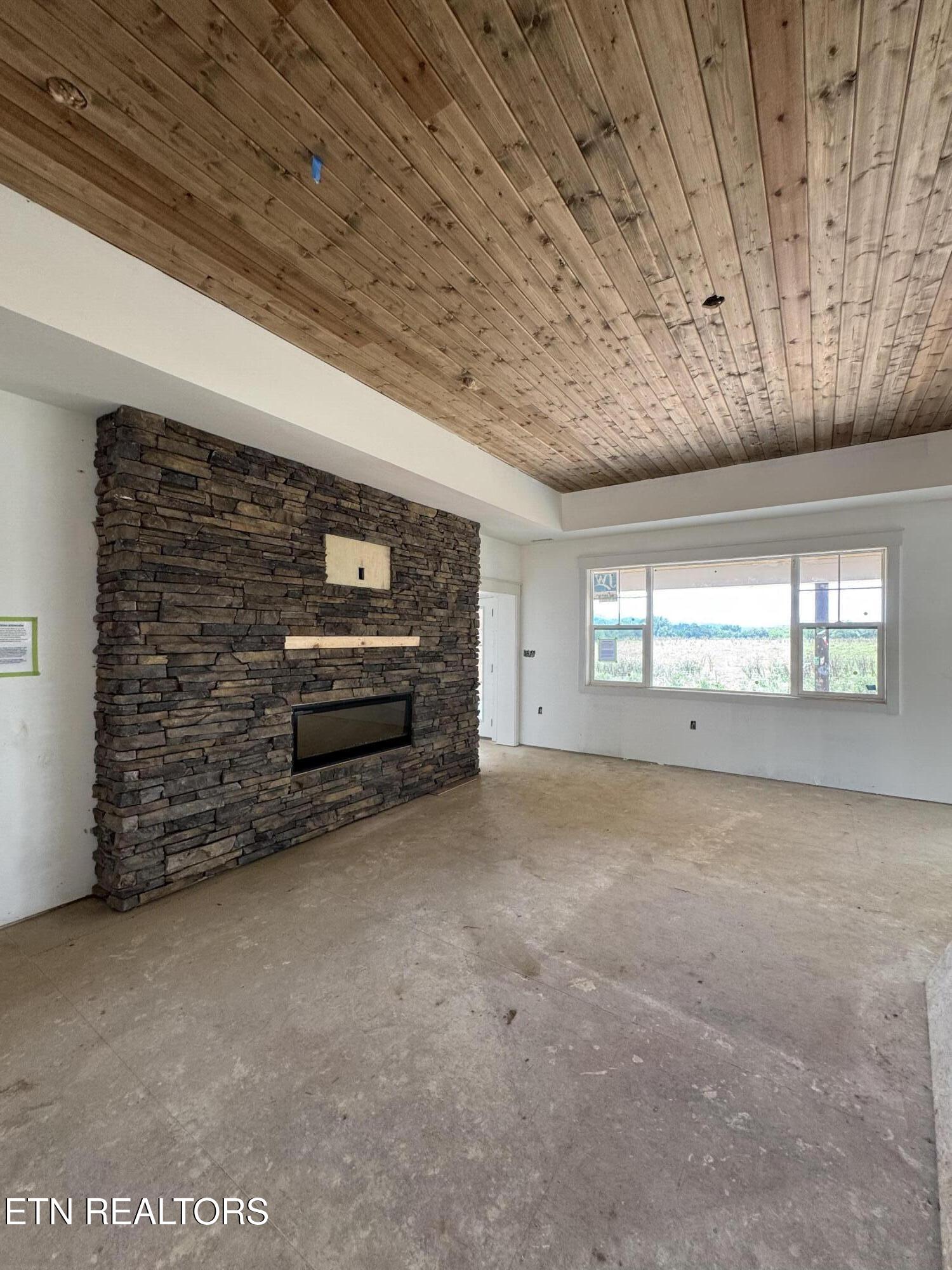 2574 Creekstone Circle