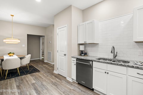 Tiny photo for 2513 SW Lakemoor Drive, Knoxville, TN 37920 (MLS # 1337428)