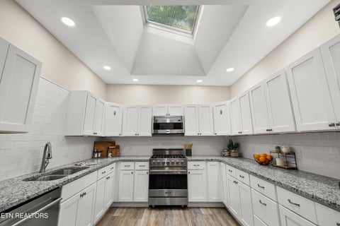 Tiny photo for 2513 SW Lakemoor Drive, Knoxville, TN 37920 (MLS # 1337428)