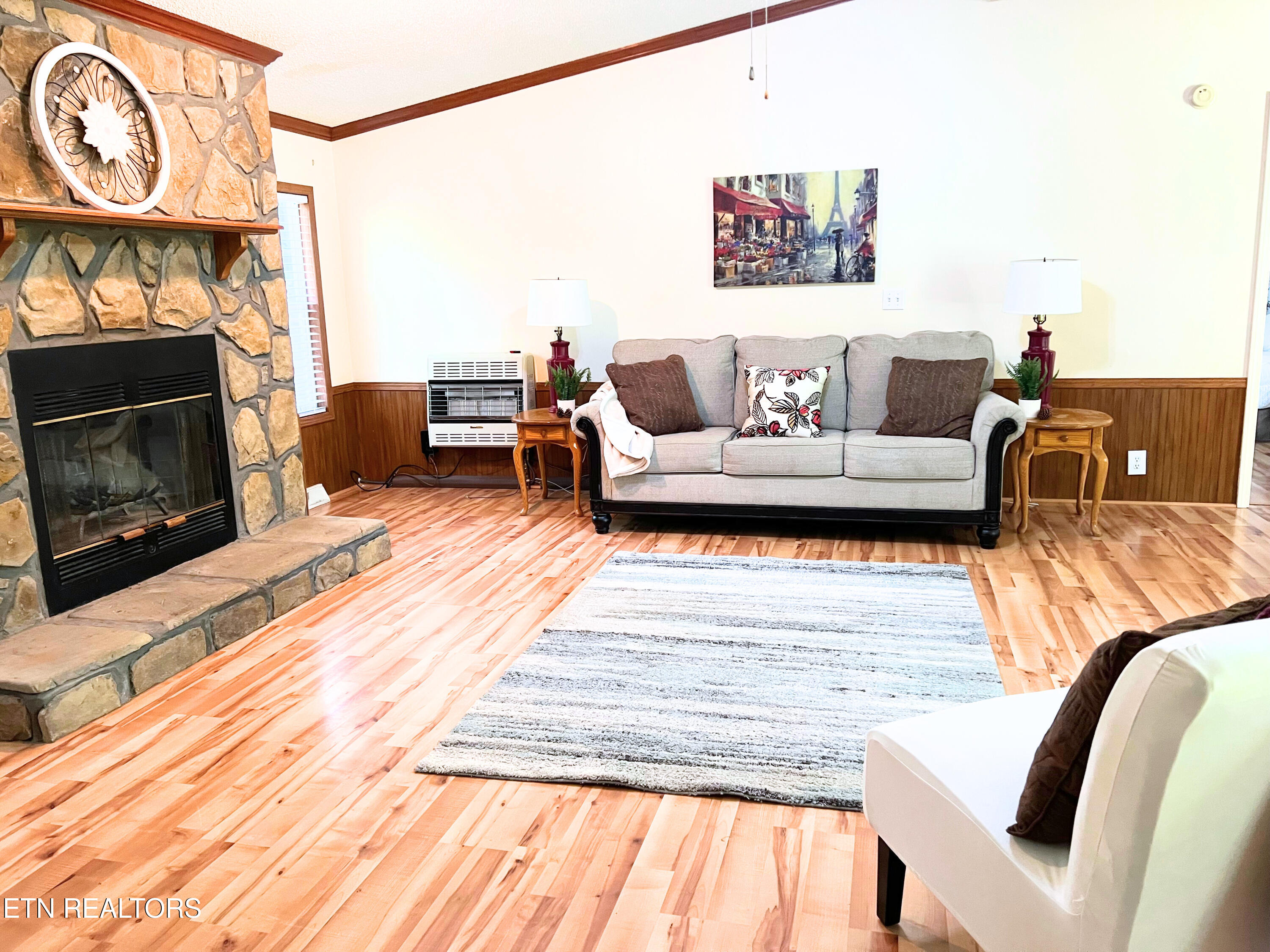 218 Bowater Rd
